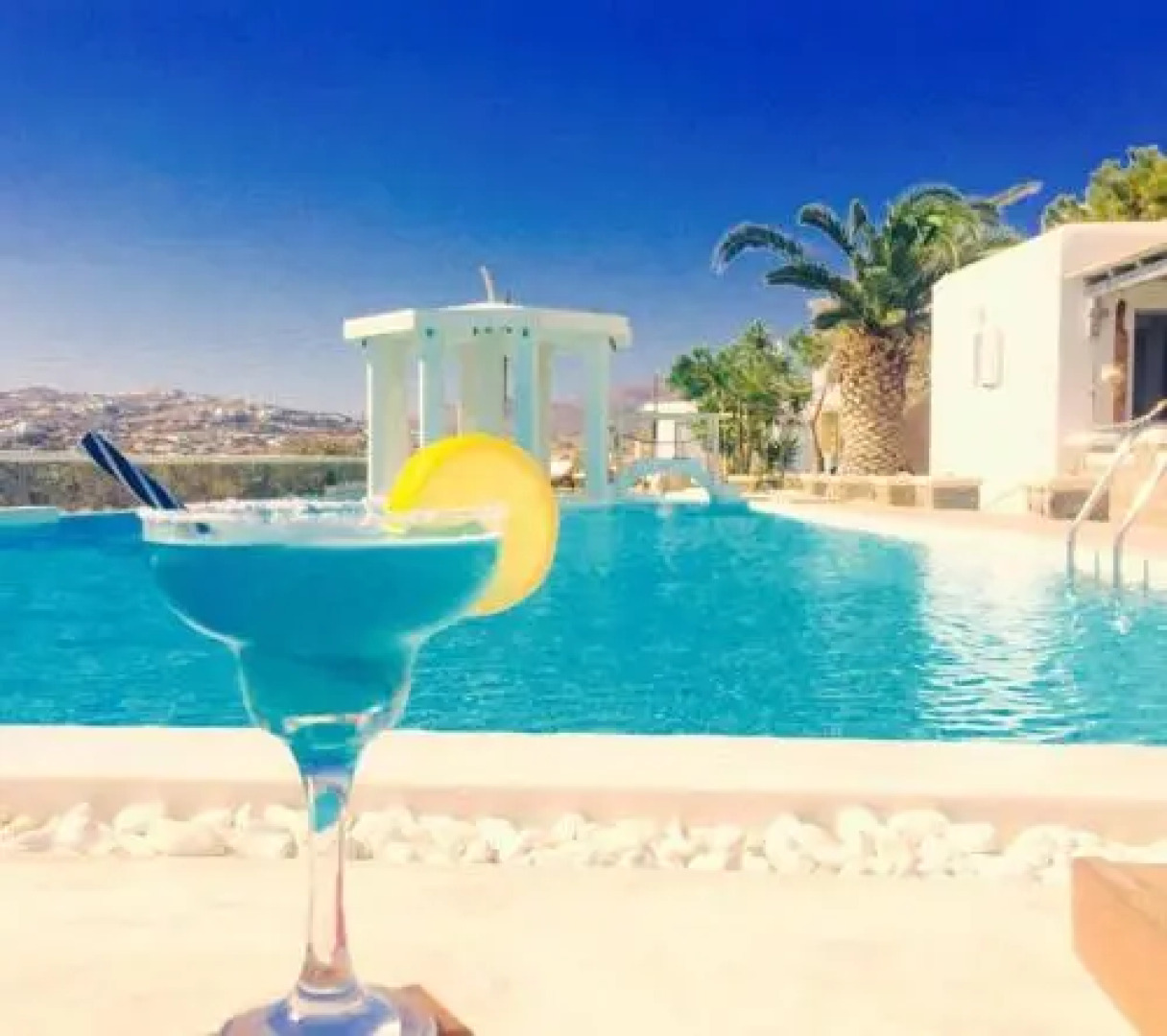 Peristeronas Village