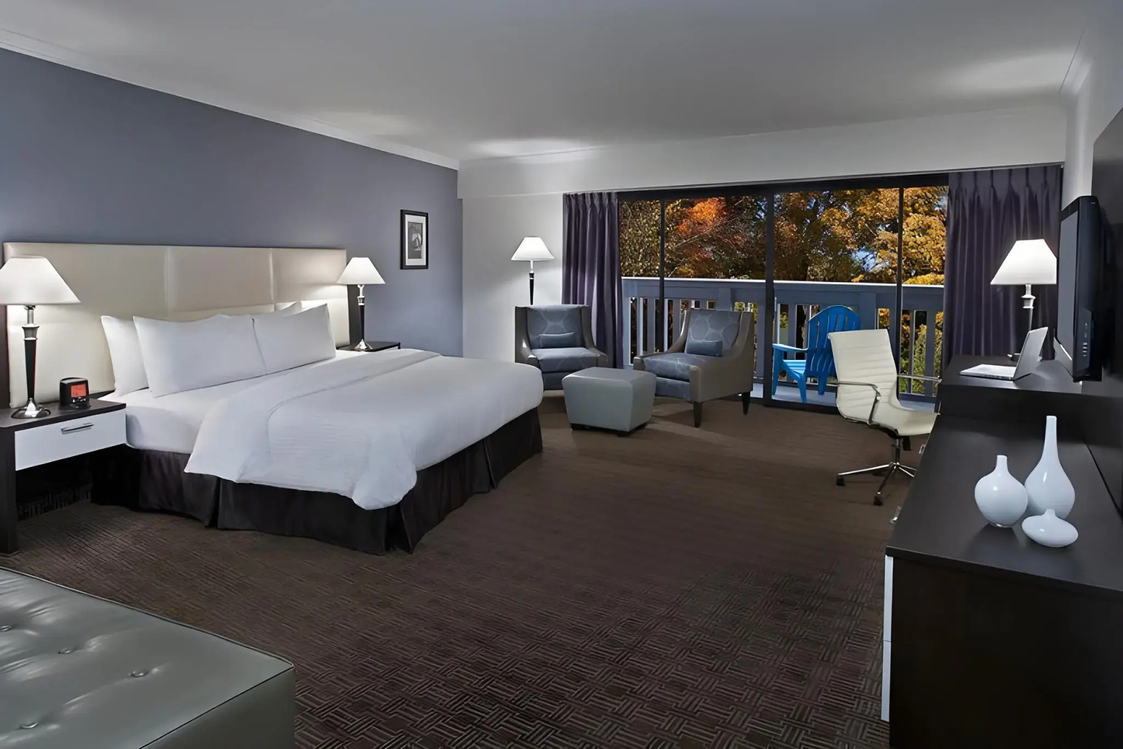 Toronto Don Valley Hotel and Suites