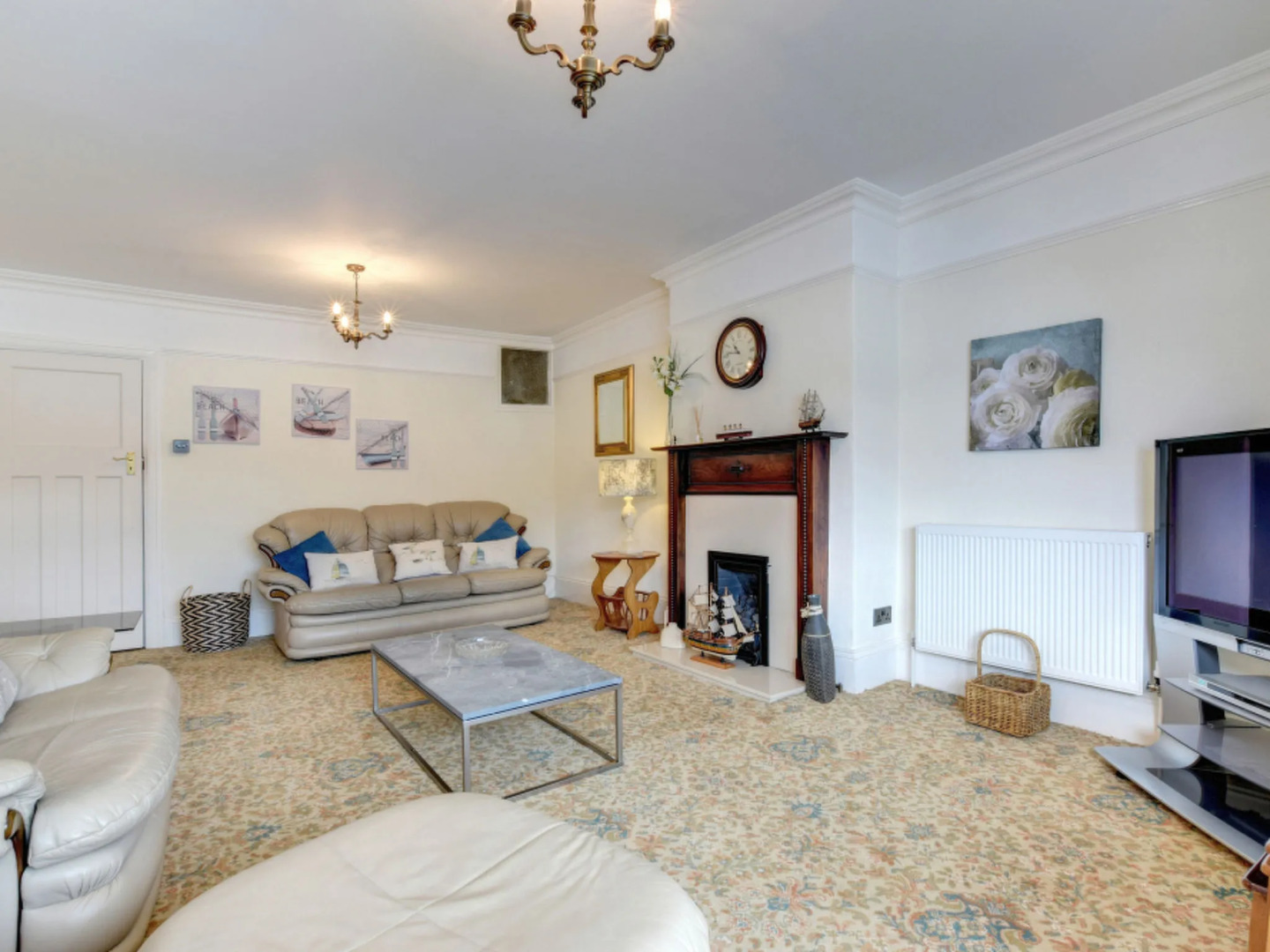 Holiday Home Bayards