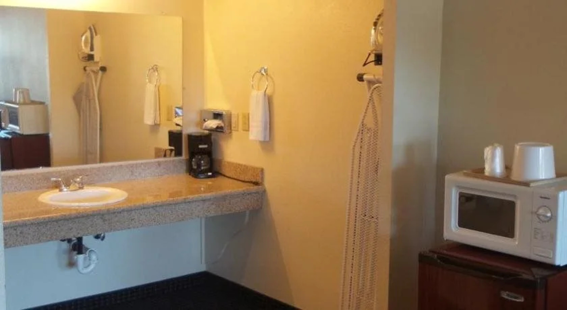 Holiday Motel Oakdale