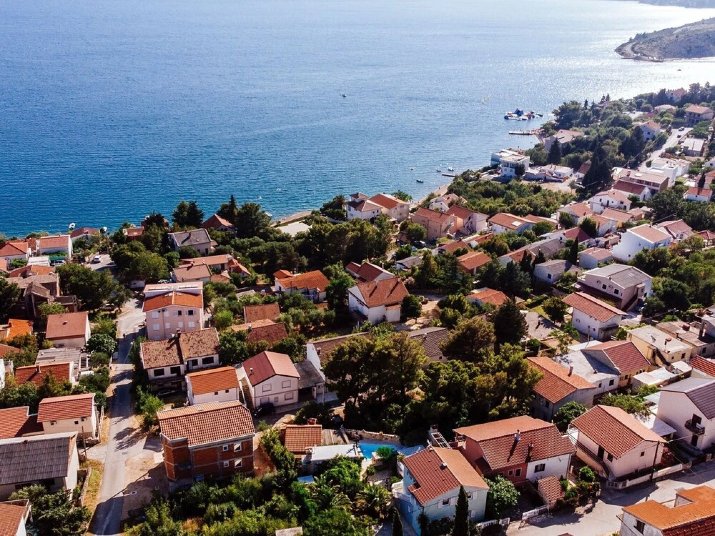 Beautiful Holiday Home With Private Pool, Nice Garden With Relax Area, Taverne