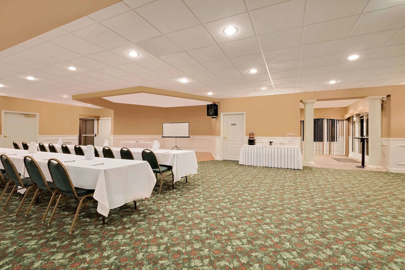 Summerset Hotel & Suites