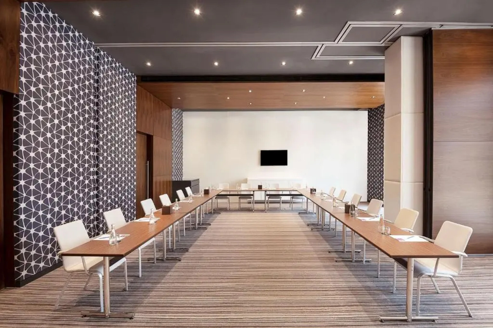 Hyatt Place Dubai Wasl District