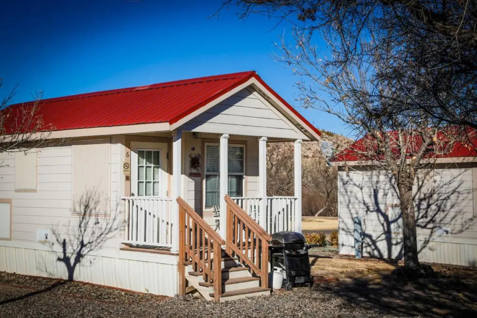 Verde Valley One-Bedroom Park Model Cabin 13