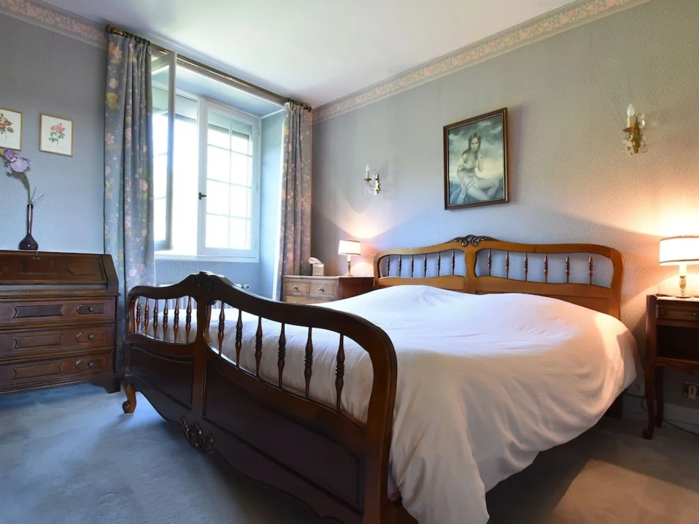 Modern Holiday Home in Vault-de-lugny With Meadow View