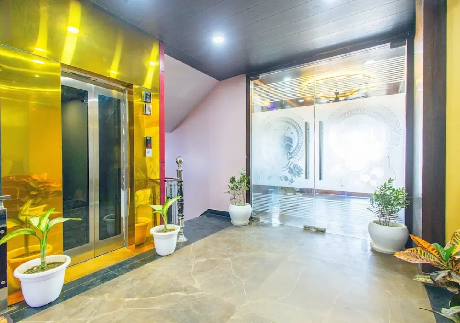 Treebo Saumendra Residency