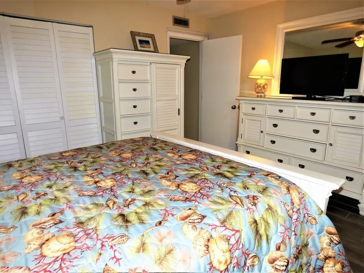 0101 Waters Edge Resort 3 Bedroom Condo by Redawning
