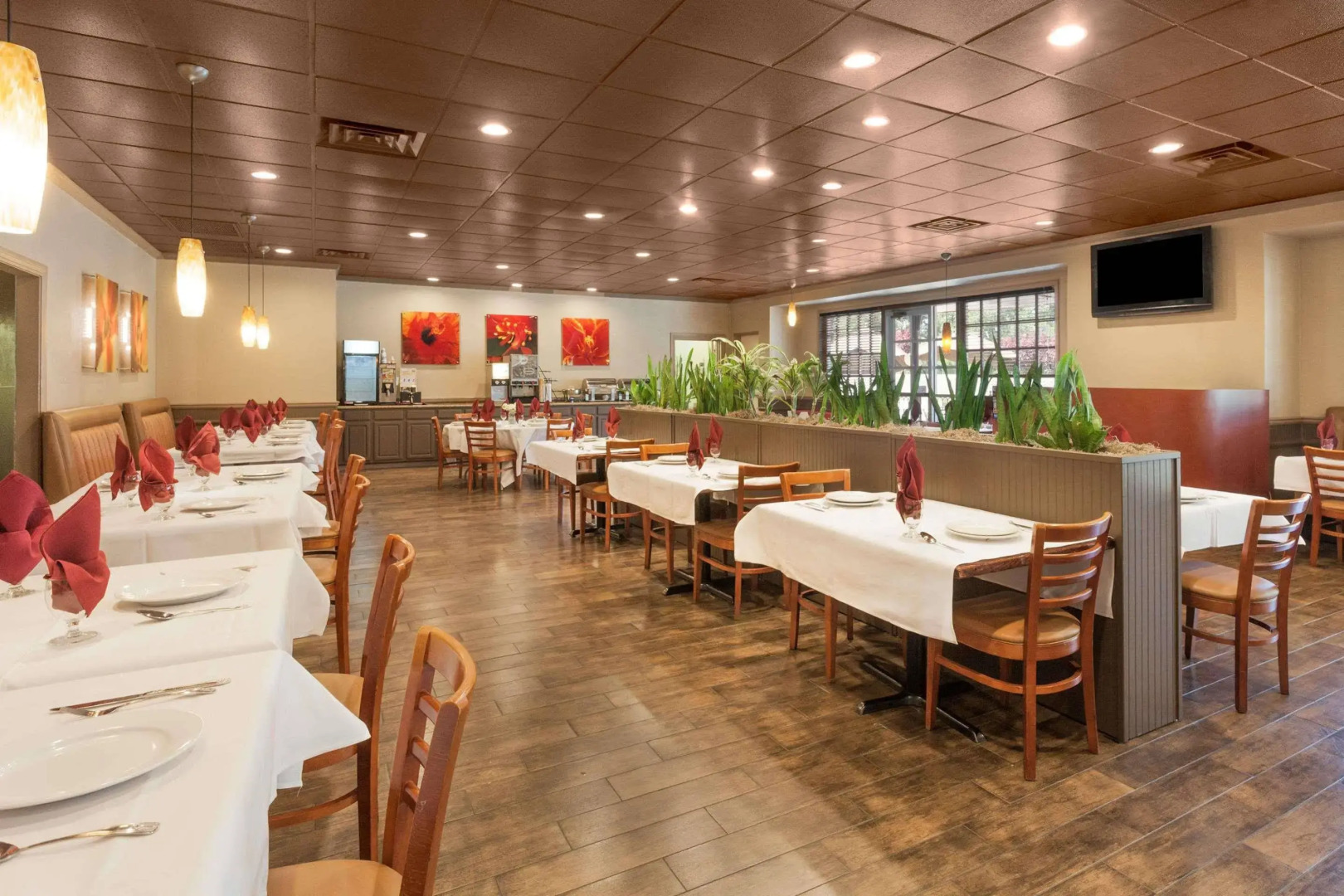 DoubleTree by Hilton Chico