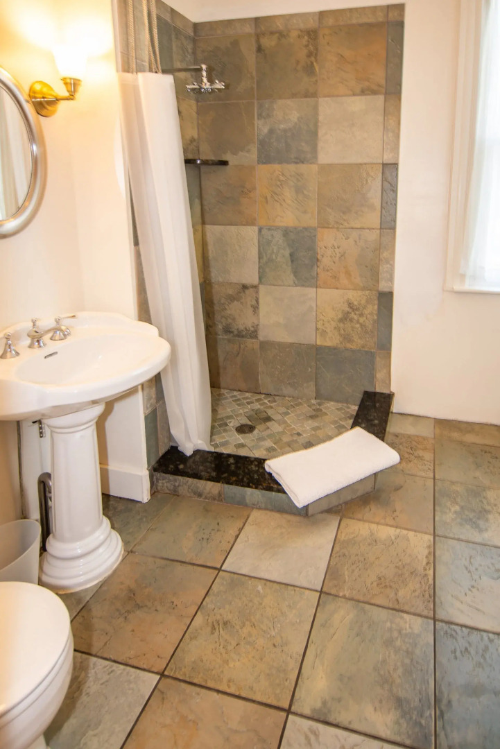 Serendipity Resort & Suites