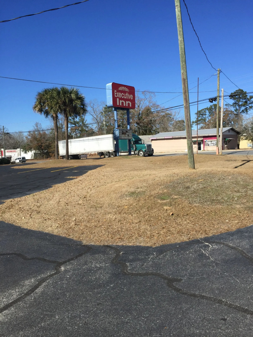 Executive Inn - Marianna