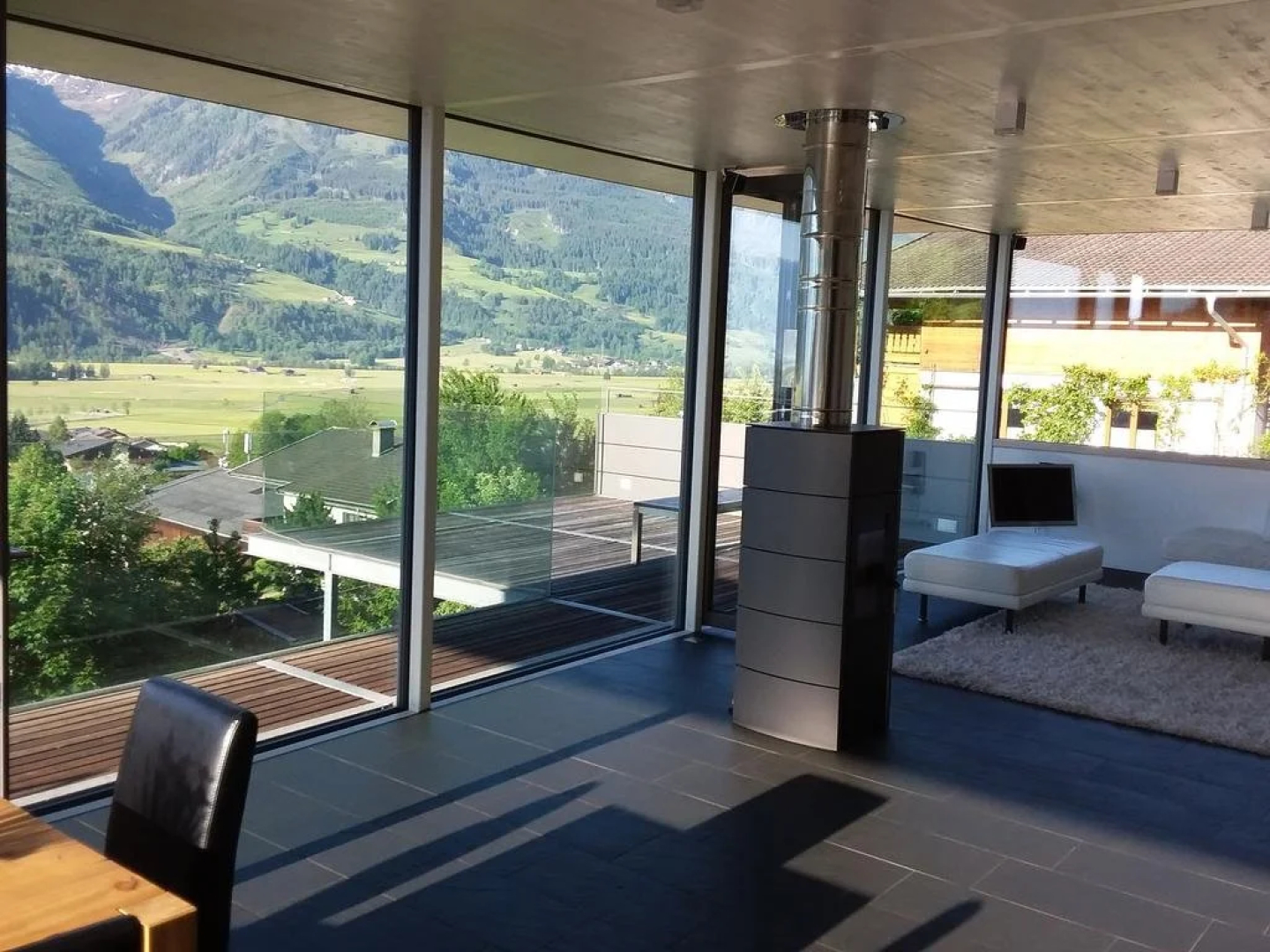 Glas House - Design Holiday Home