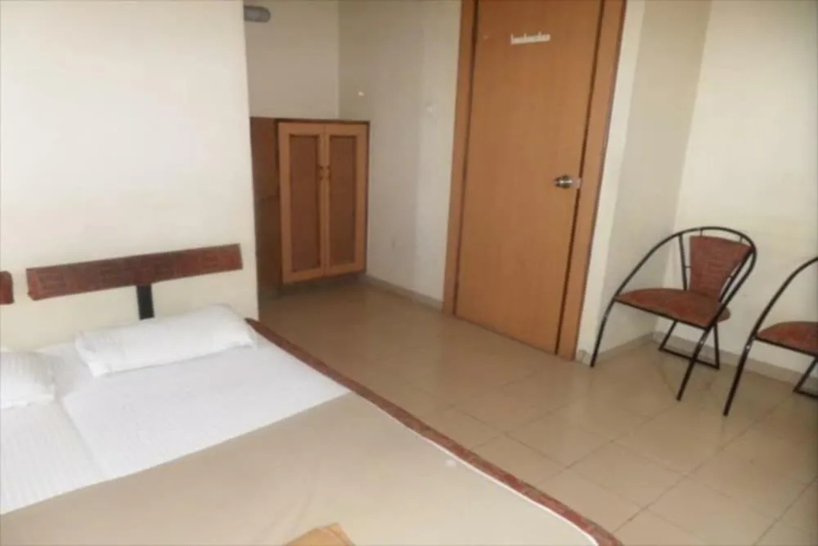 Cinderalla Inn Lodging