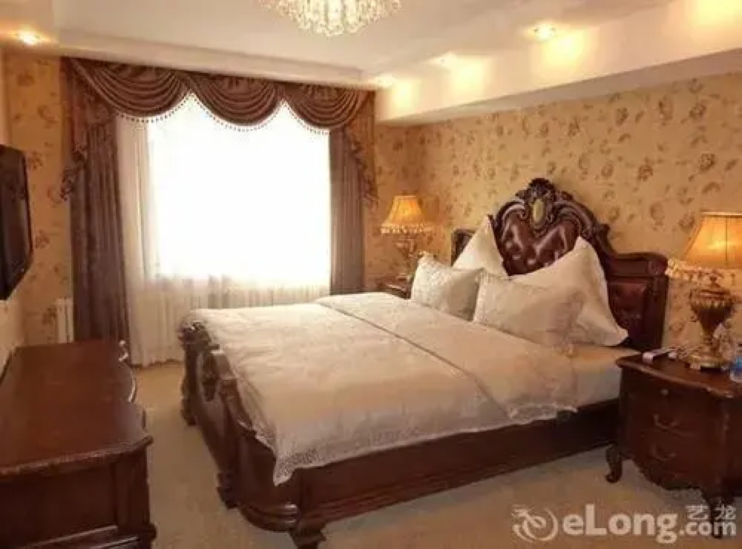 Zhongchang Building (Changchun Railway Station)