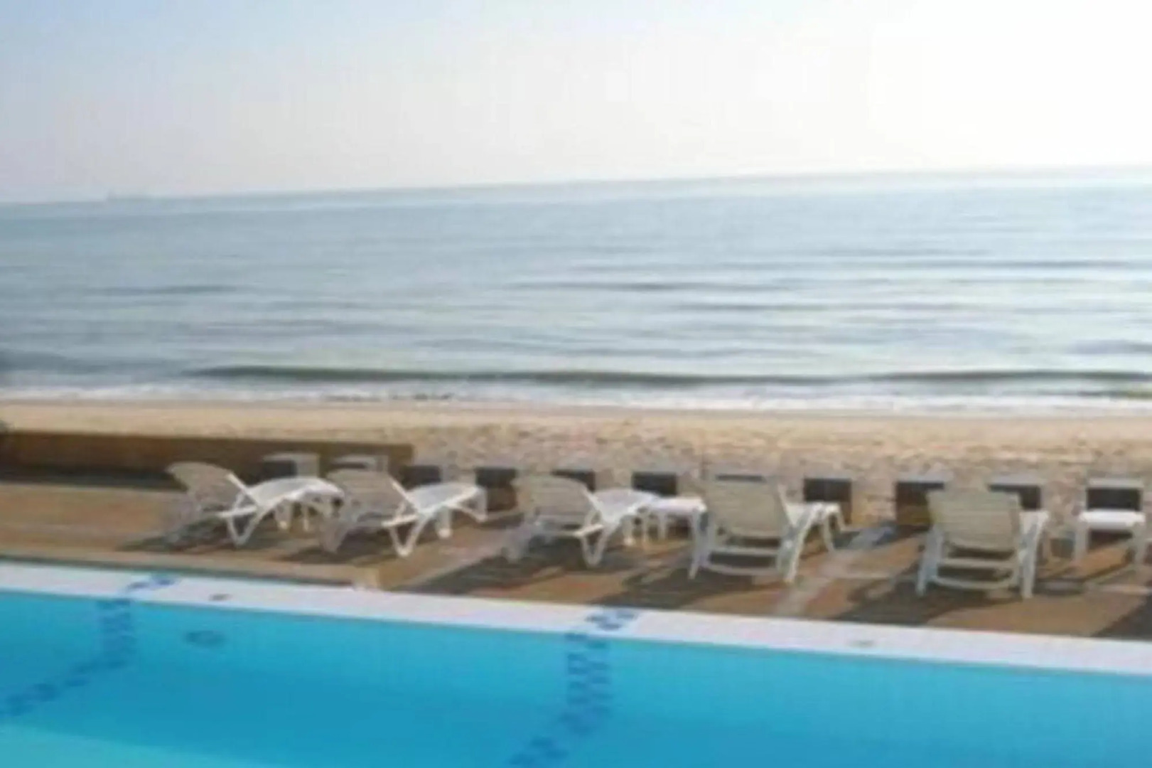 Khanom Golden Beach Hotel