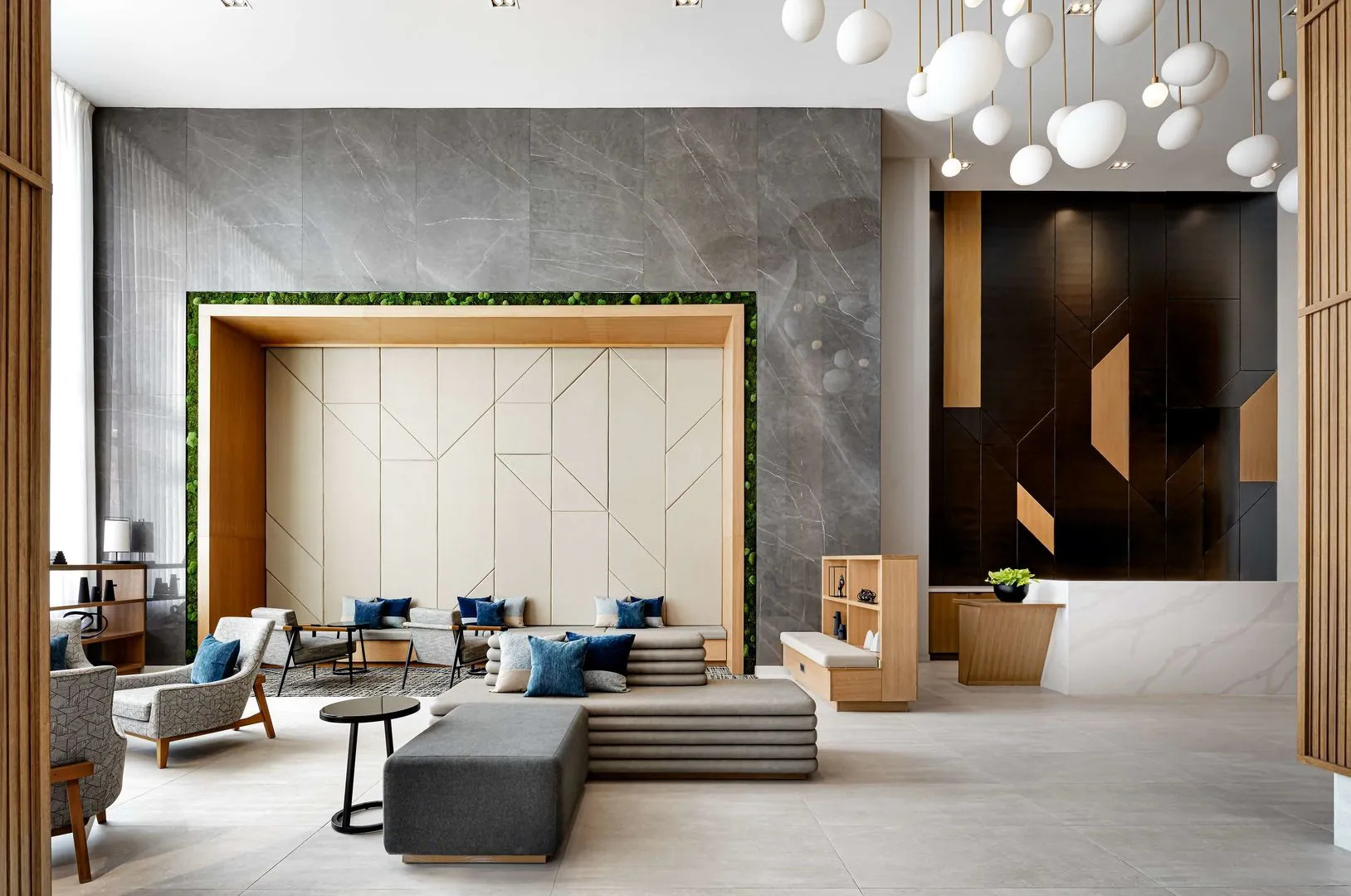 Hotel Place Dupuis Montréal Downtown - An Ascend Hotel Collection