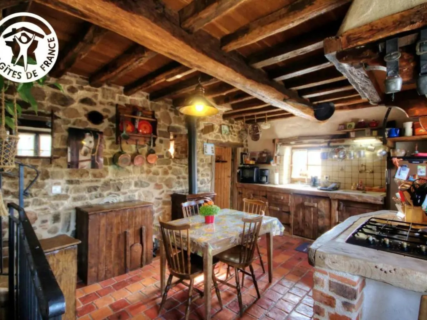 Gîte Chirassimont, 2 pièces, 4 personnes - FR-1-496-137