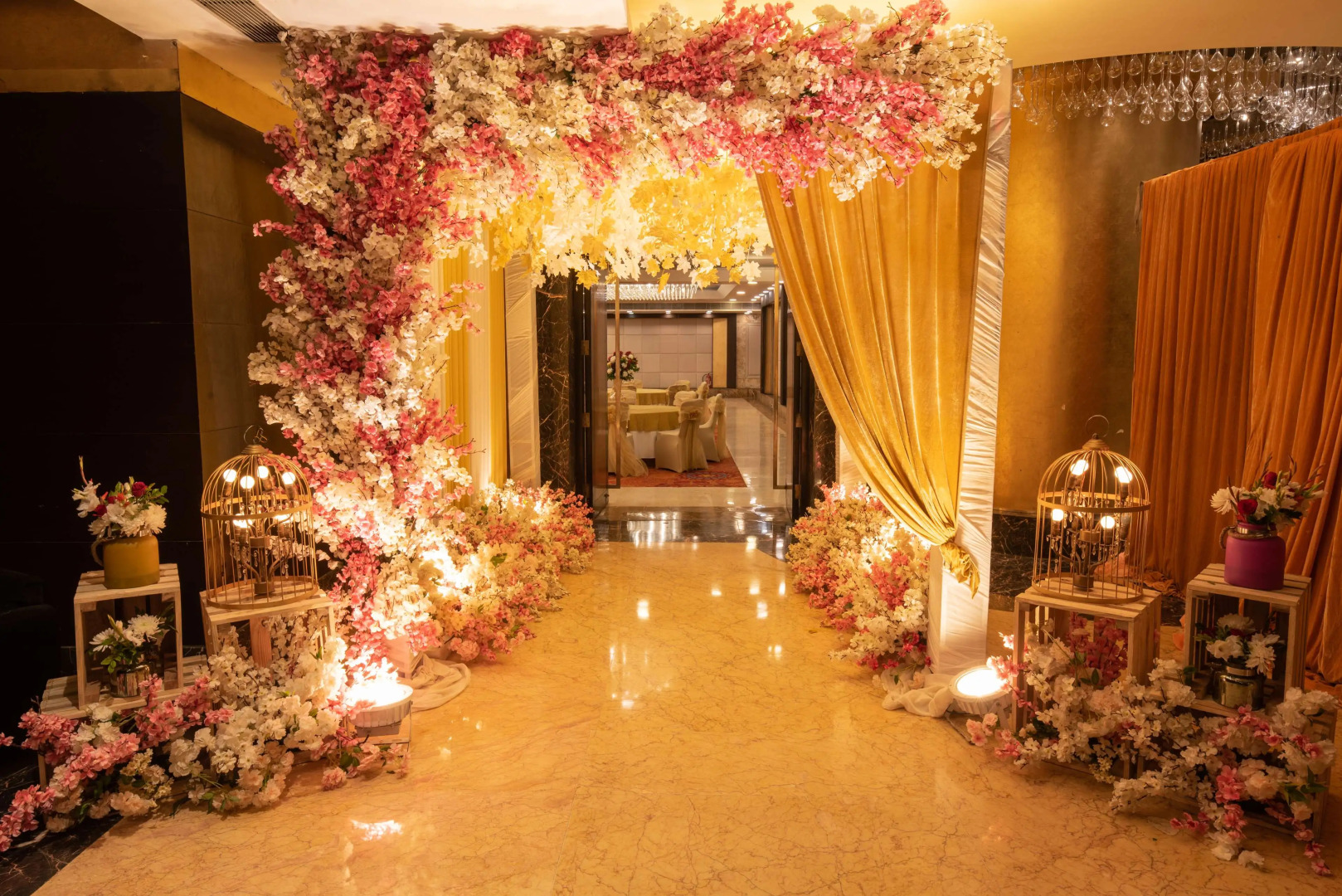 Radisson Blu Kaushambi Delhi NCR