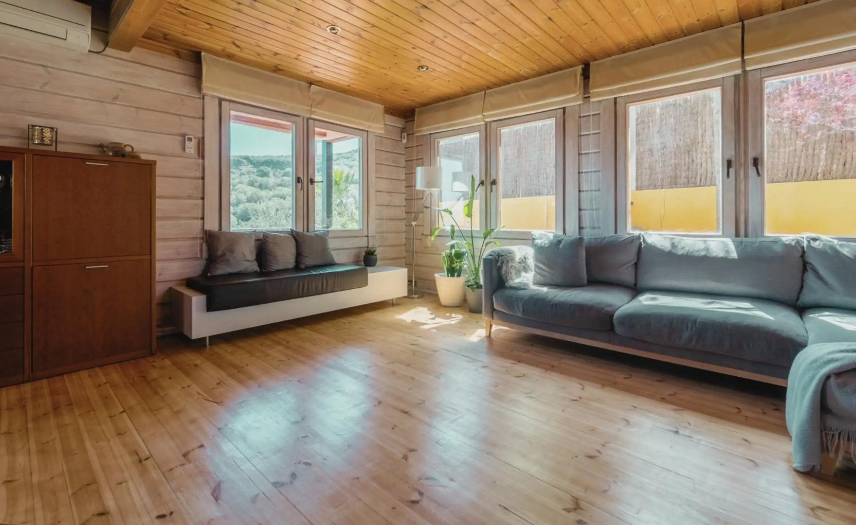 Finland House Barcelona- Increíbles vistas a la montaña