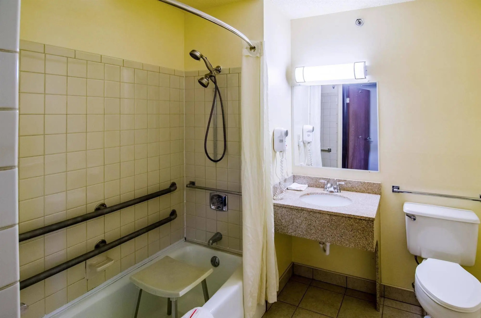 Motel 6 Montoursville, PA - Williamsport