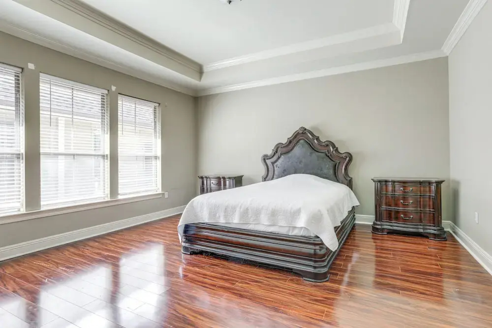 Easy Access to I-10: Family Home in Prairieville!