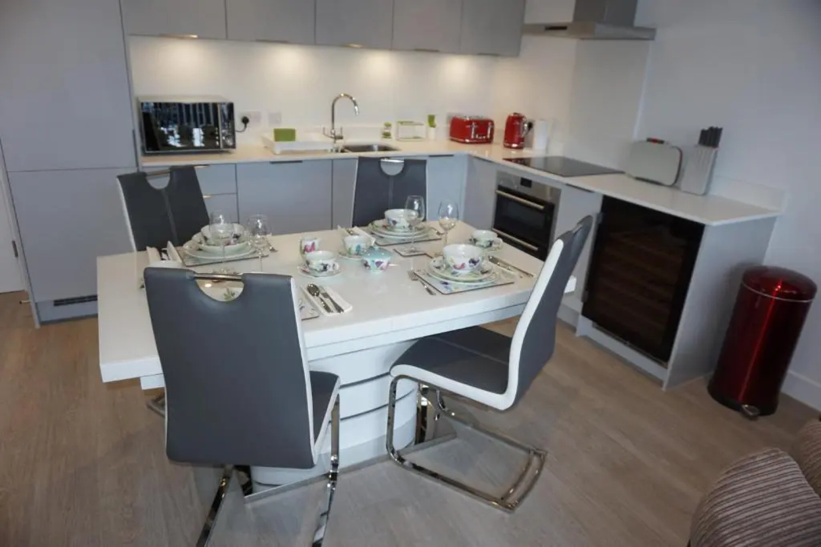 20 Woolacombe - Indoor Pool and 4 minute walk to Woolacombe Beach!