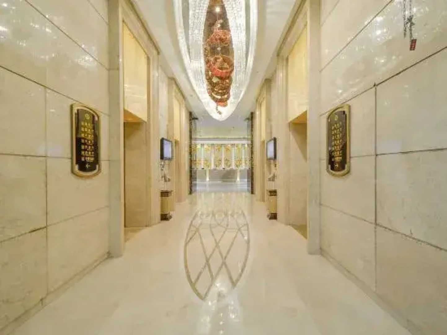 Jincheng Yuehai International Hotel