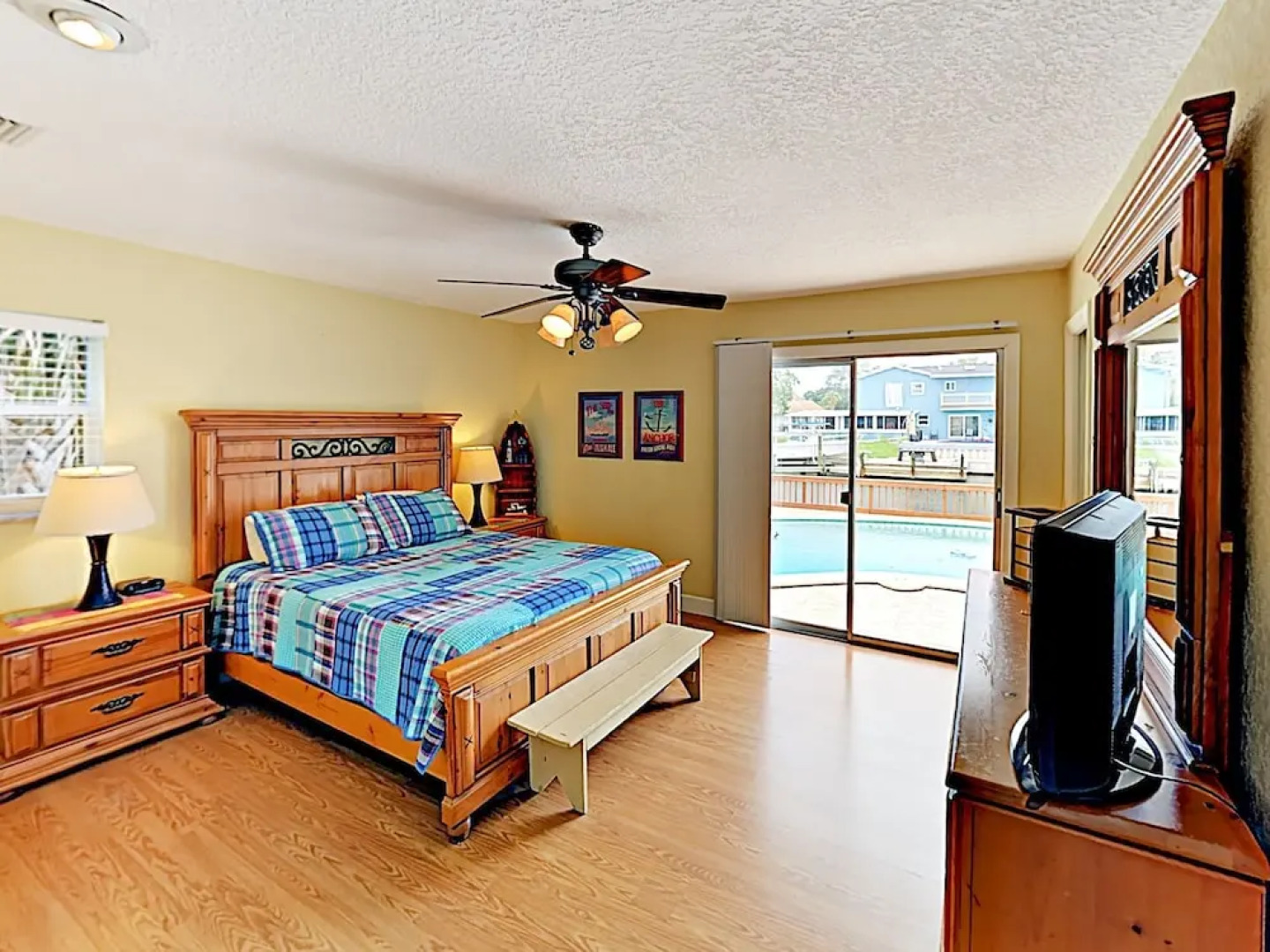 8723 Tampa - 3 Br Home