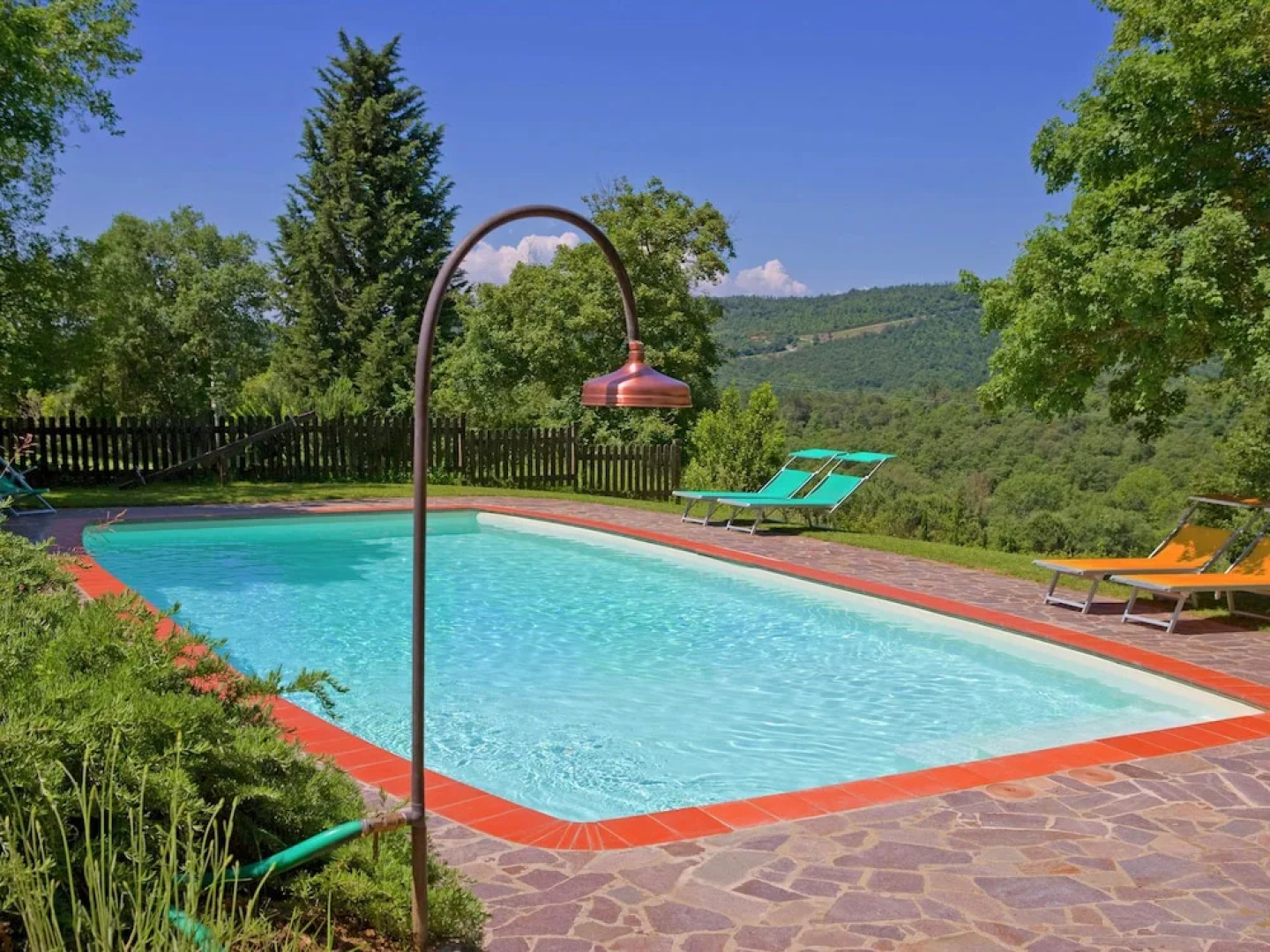 Hill-view Apartment in Lucignano With Private Terrace