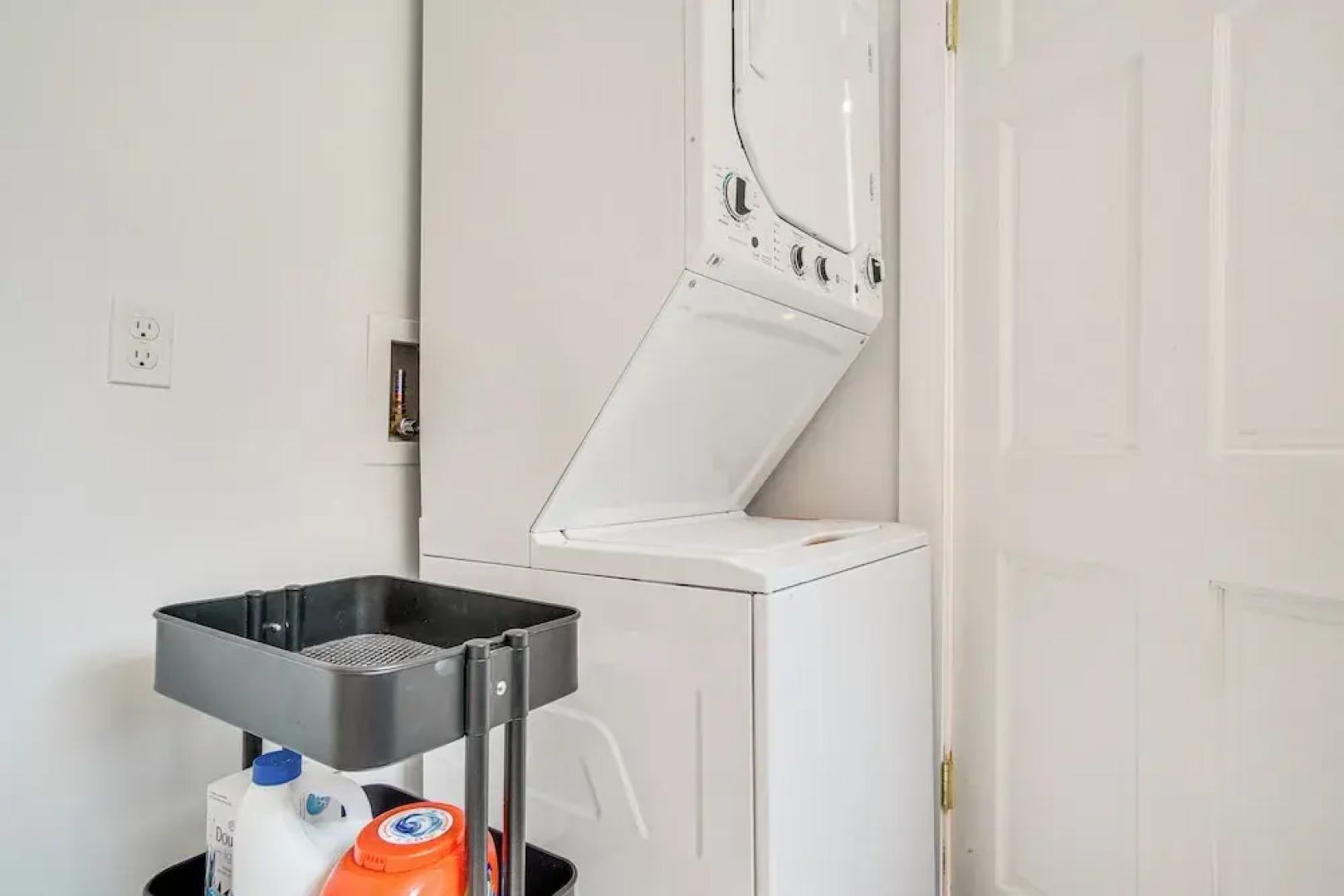 Pocasset Home w/ Kayaks & Bikes: Walk to 2 Beaches