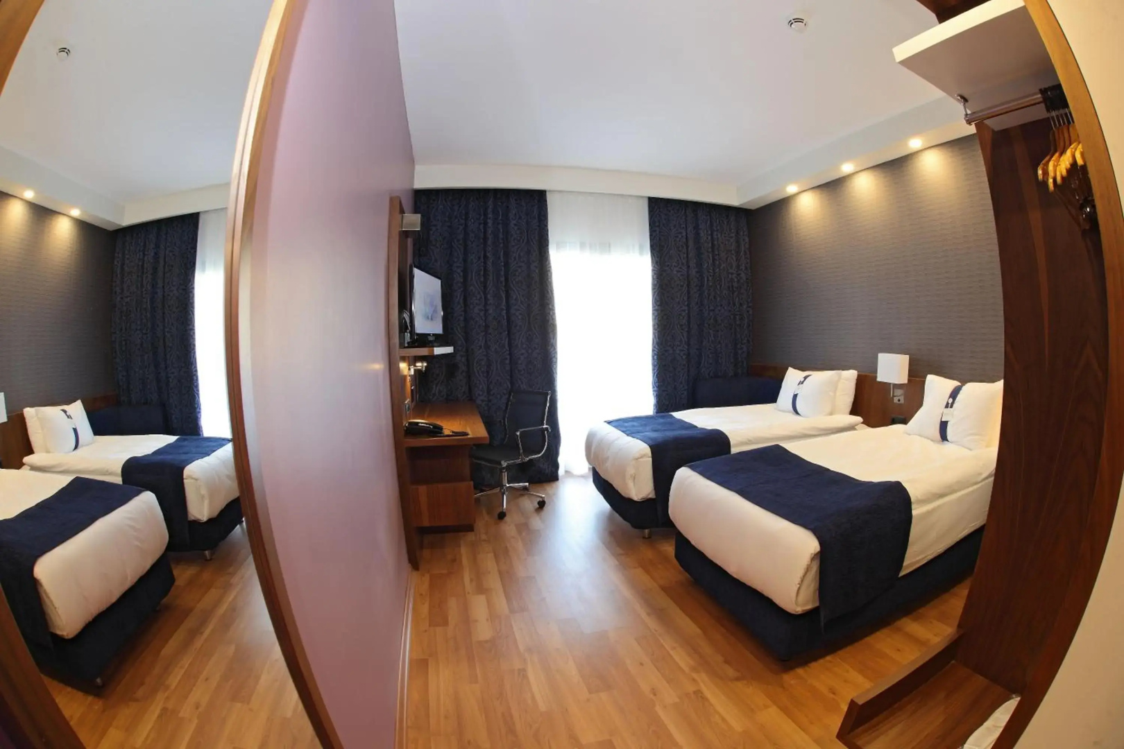 Holiday Inn Express Manisa - West