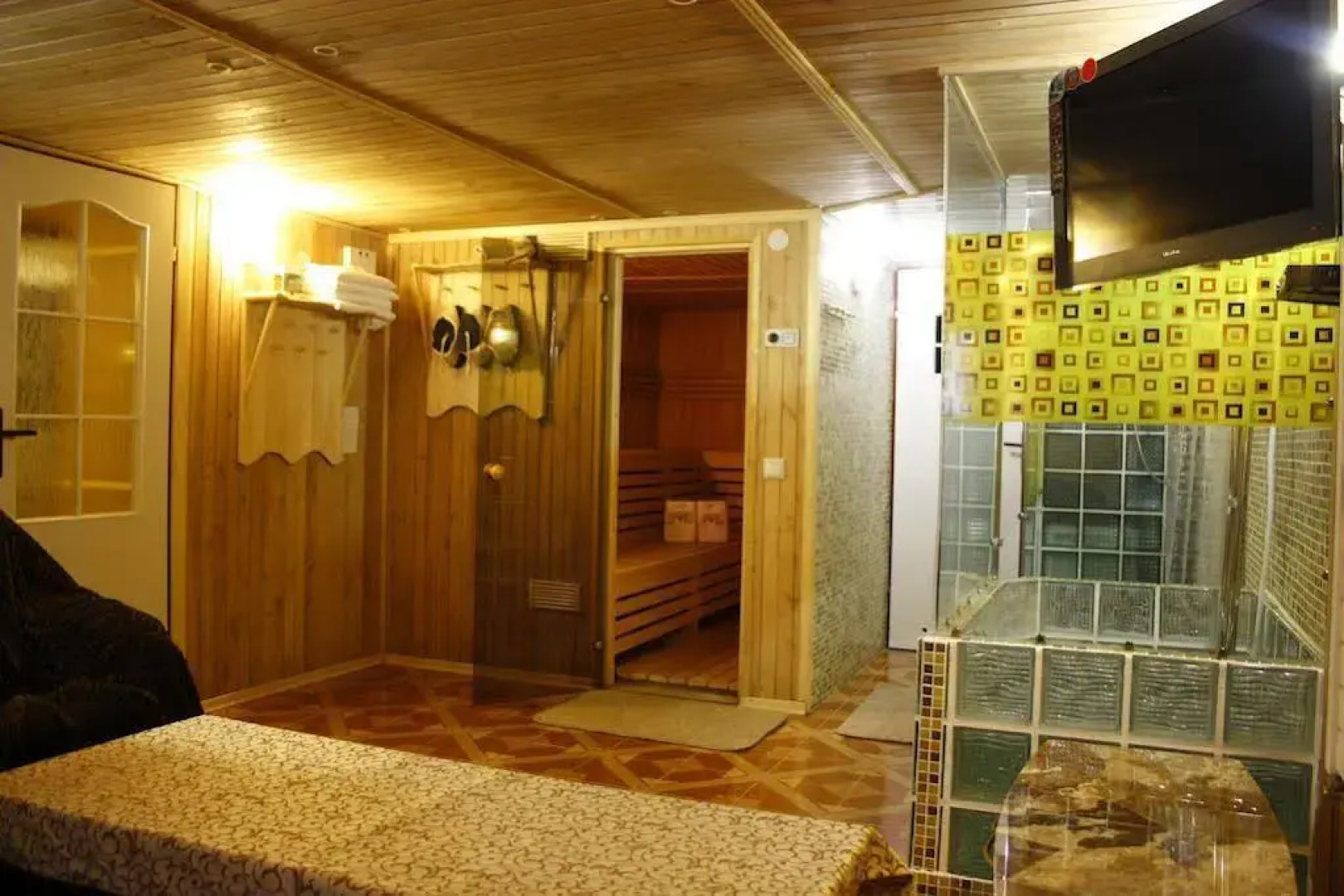 Райское Яблоко