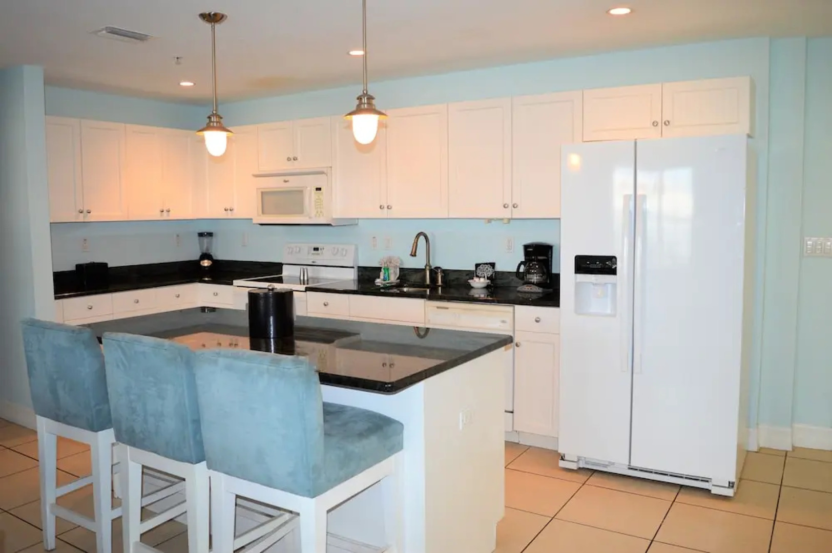 Harborside Suites at Little Harbor