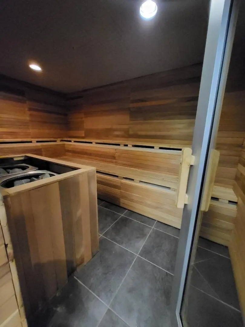 Days Inn & Suites by Wyndham Fort Saskatchewan