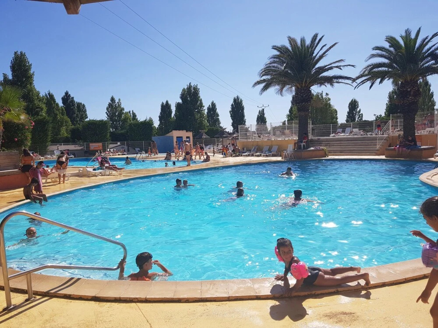 Mobile Home 3 chambre clim TV camping 4