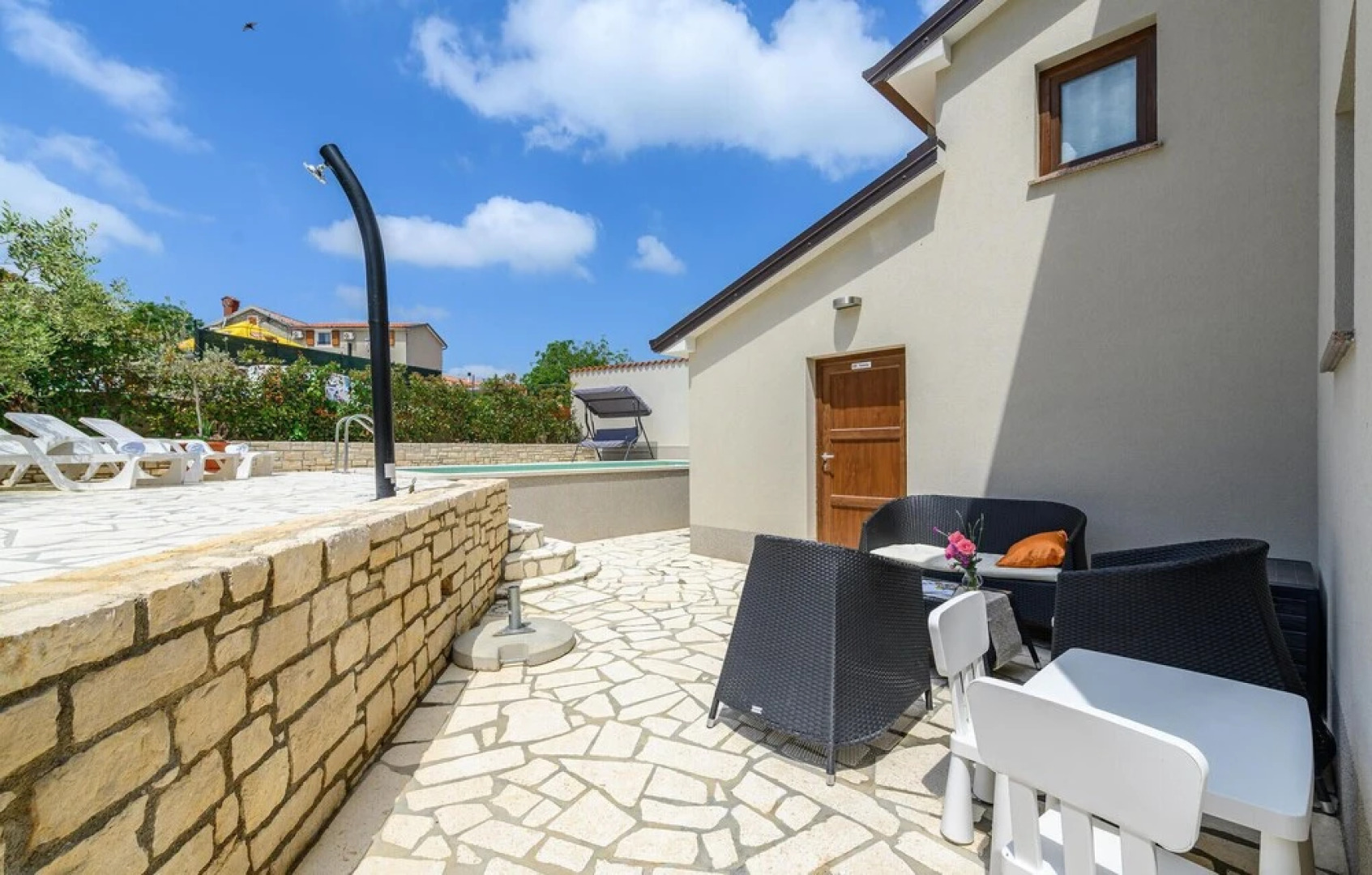 Amazing Home in Nova Vas With Wifi, 4 Bedrooms and Outdoor Swimming Pool