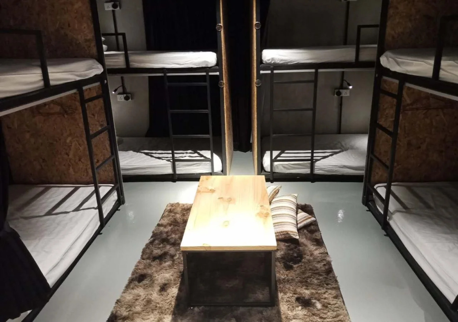 Homy Seafront Hostel