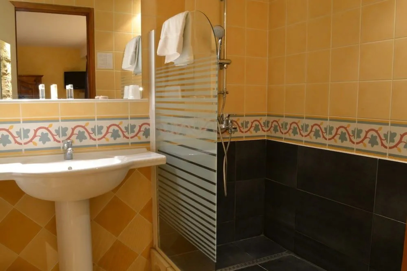 Les Feuilles dAcanthe