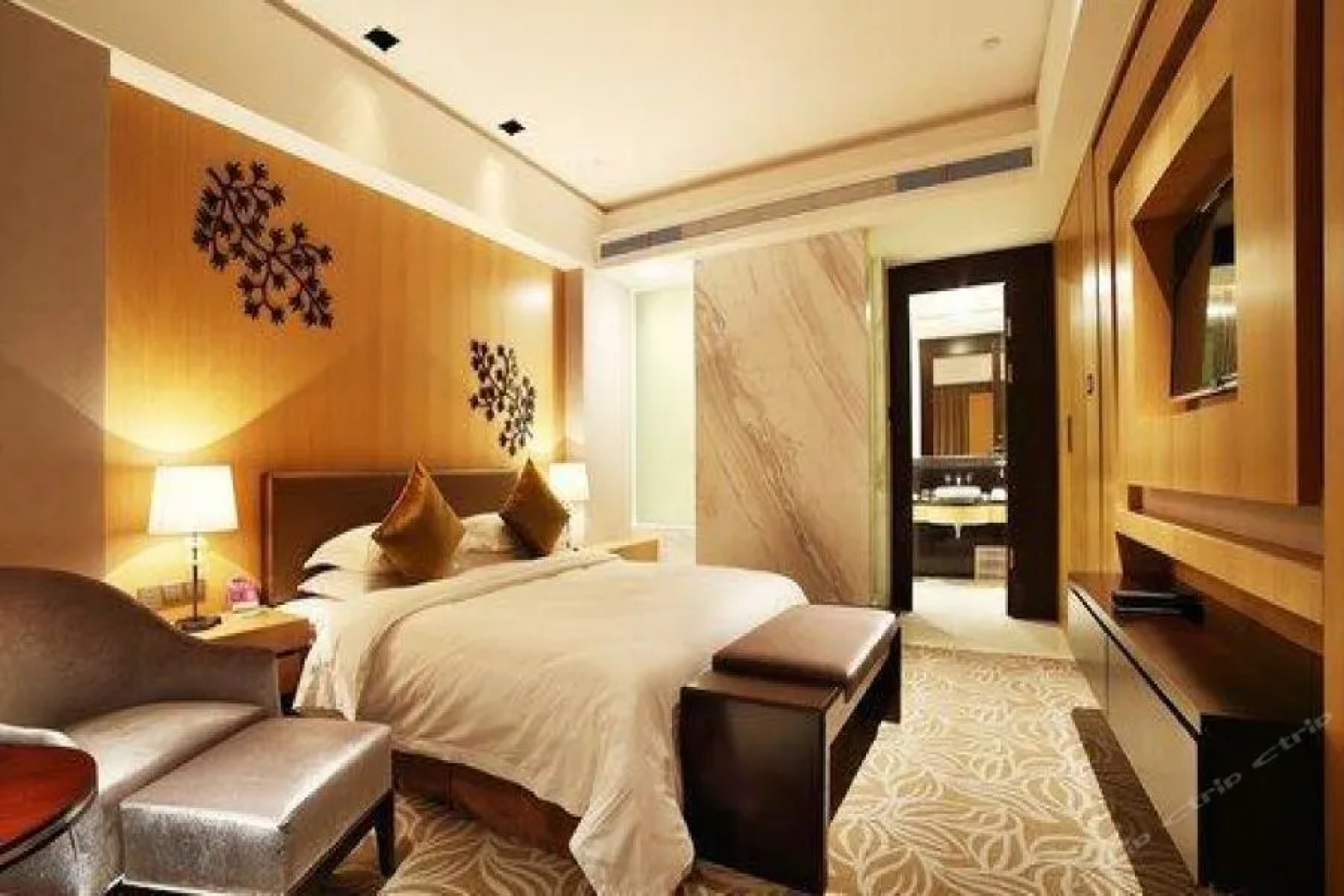 Ningbo East Harbour Hotel