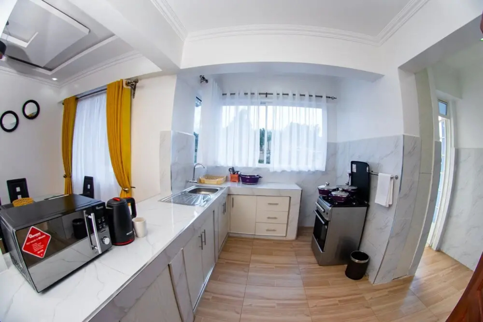 Santorina Home Suites