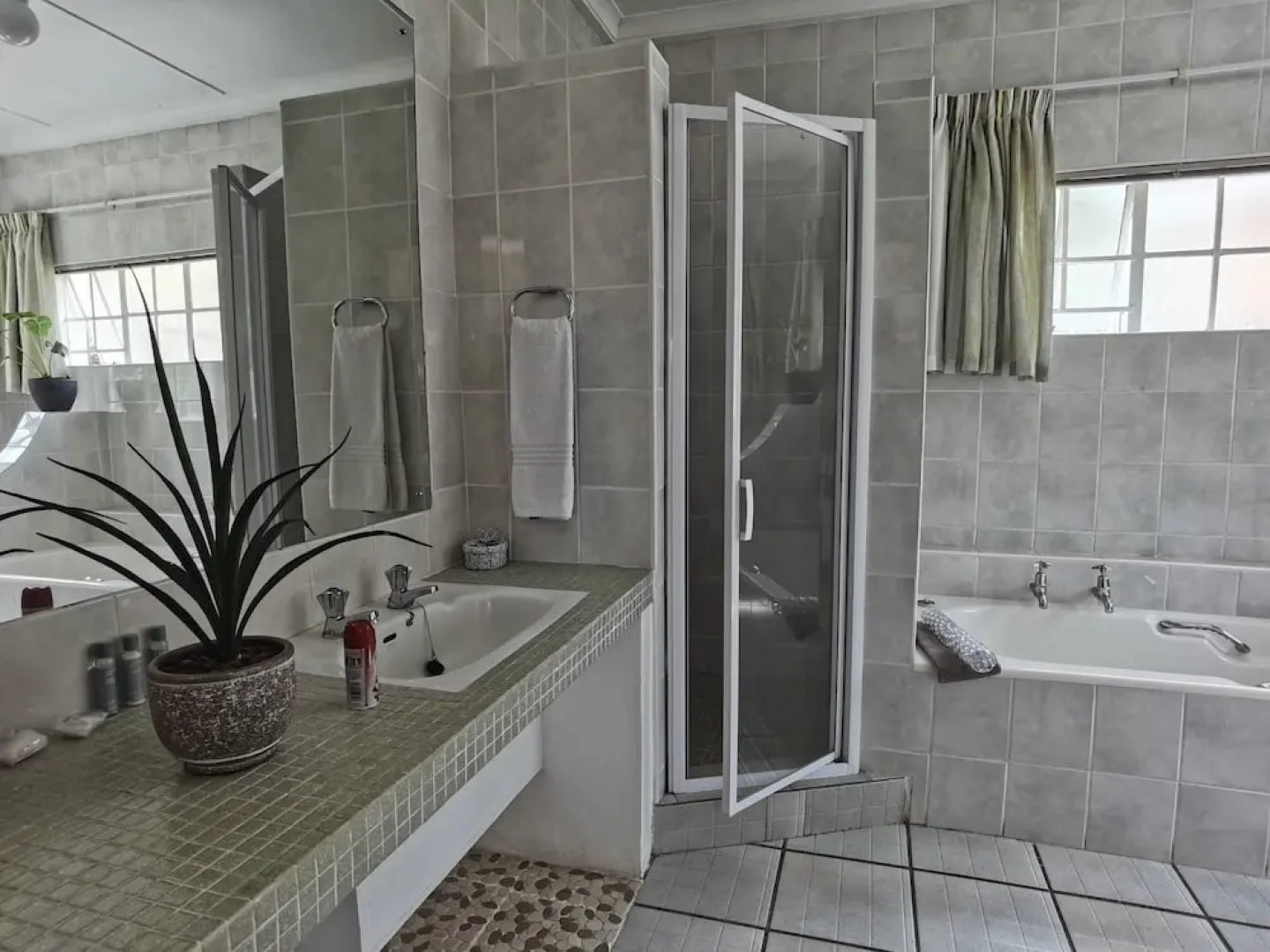 Random Harvest Country Cottages