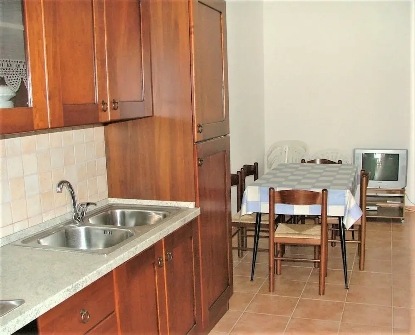 Foximanna on the North Floor in a Villa Surrounded by Greenery Facing the sea