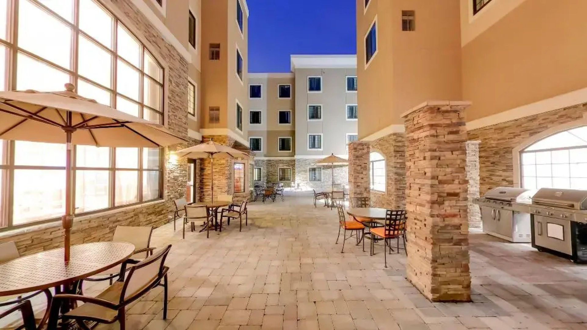 Staybridge Suites Ann Arbor- Univ of Michigan by IHG