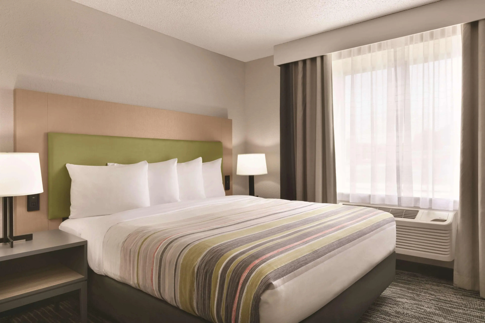 Country Inn & Suites by Radisson, Port Clinton, OH