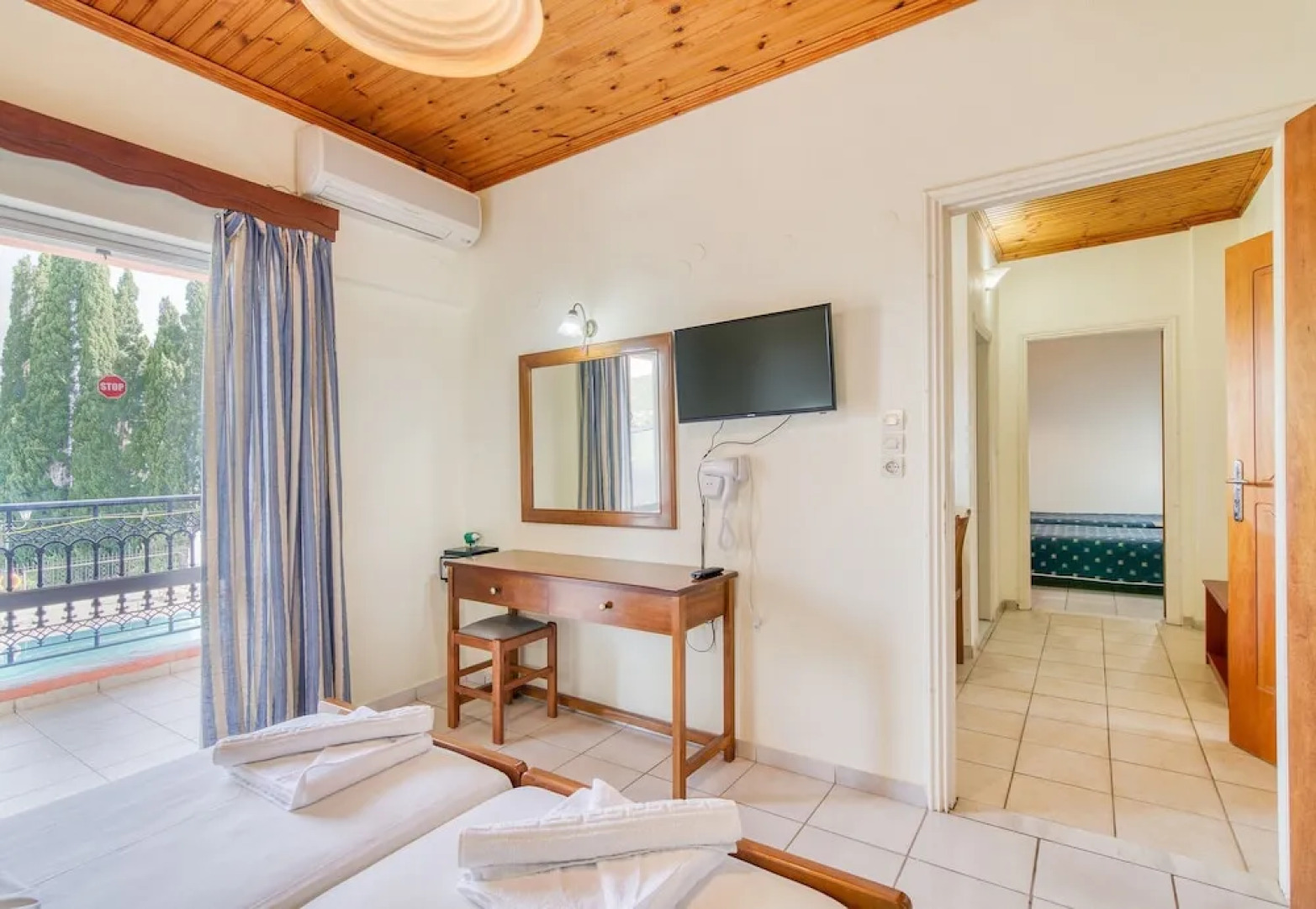 Zante Dolphin I Alykes