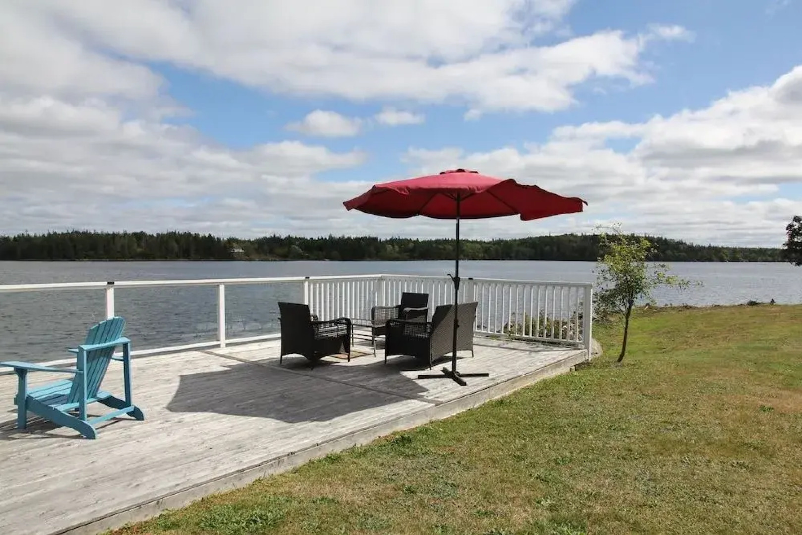 The Lake House Bed & Breakfast