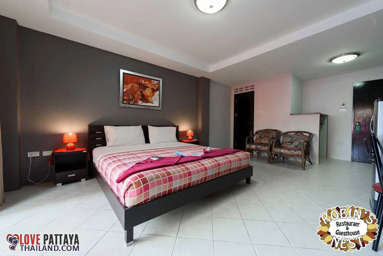 Robin’s Nest Guesthouse & Restaurant