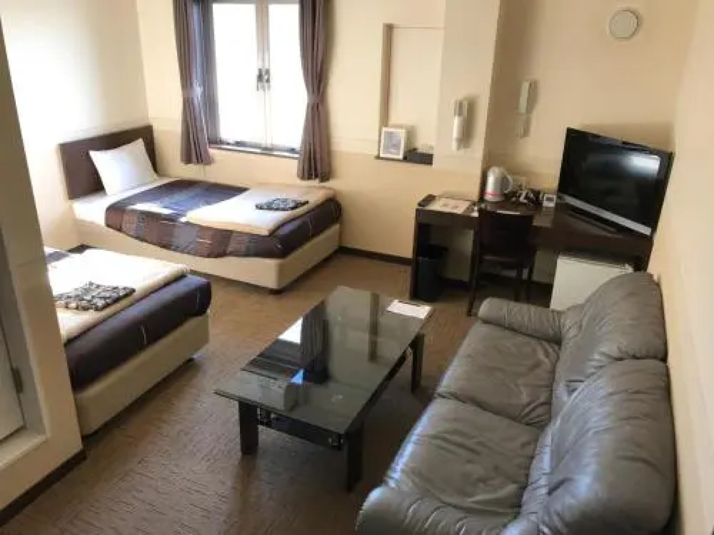 Conbini Ayersrock Hotel