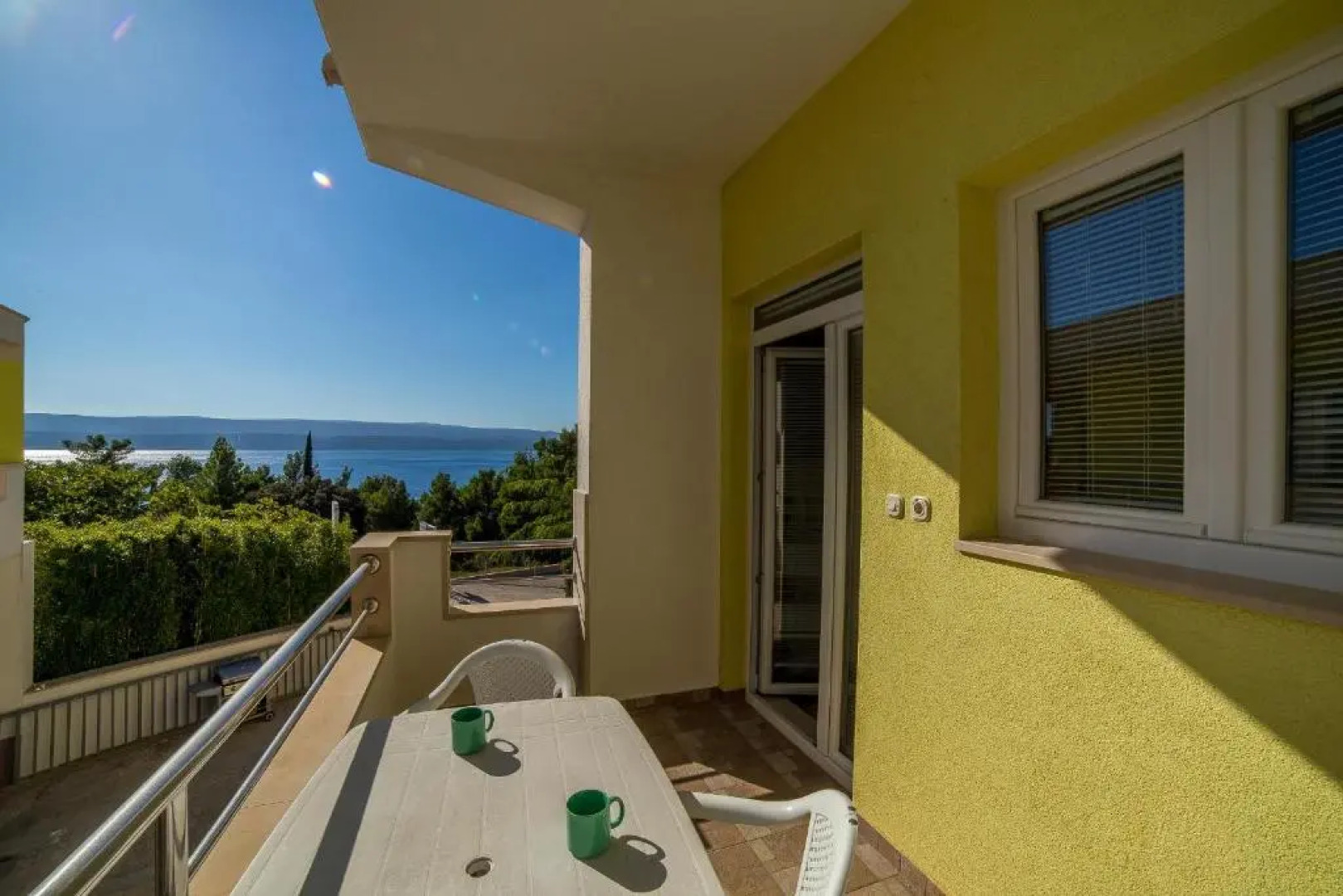 Apartments Emil Zora