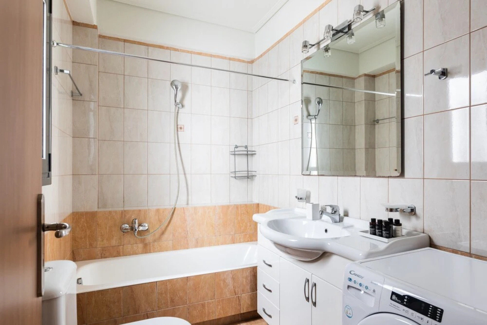 Majestic 3BR Apartment in Chalandri