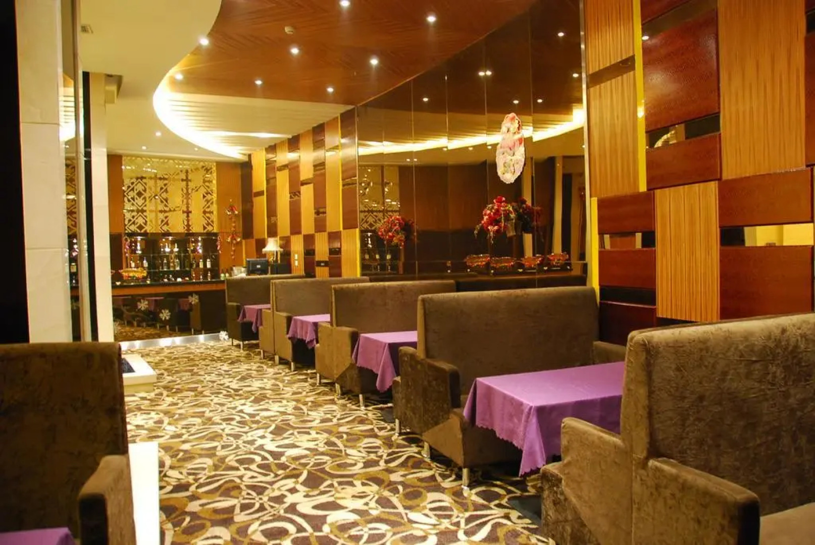 Oriental Pearl International Hotel